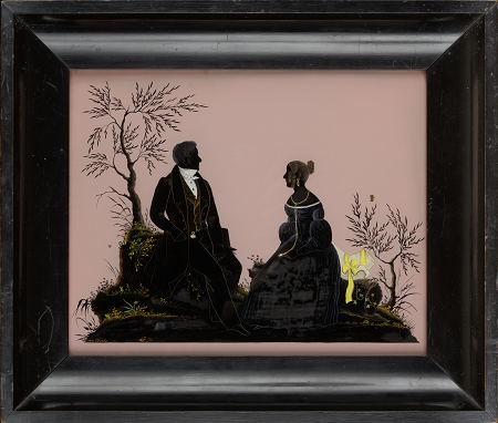 Die Hinterglasmalerei mit Blattvergoldung zeigt ein Schattenrissbildnis des Bernhard Andreae-Claus mit seiner Tochter um 1832.